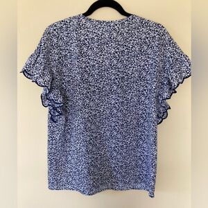 This is so sharp and comfortable in excellent condition